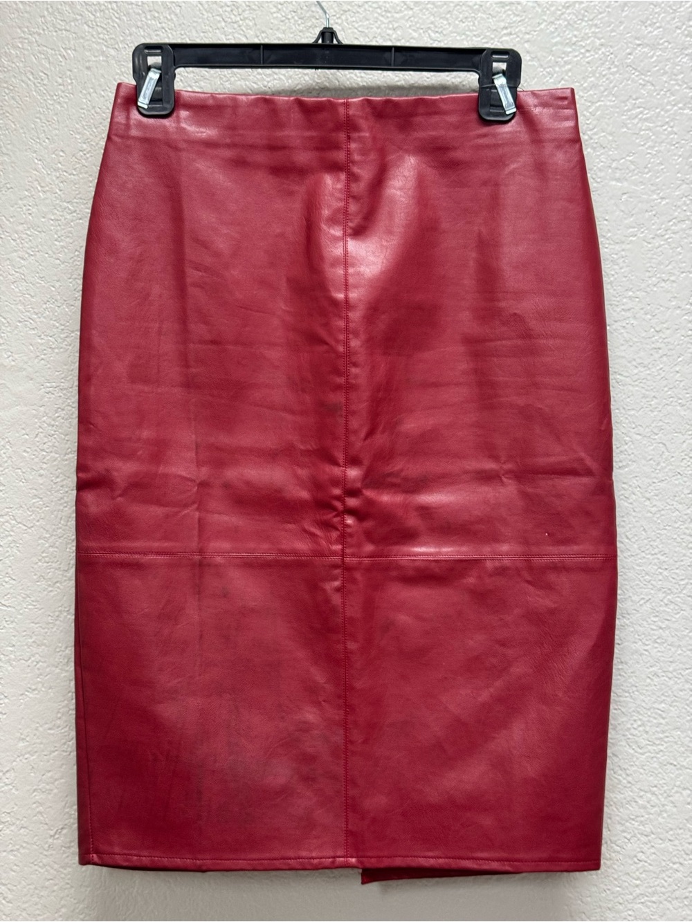Lulu's Red Faux Leather Pencil Skirt small waist 13”, Length 23.5” NWT